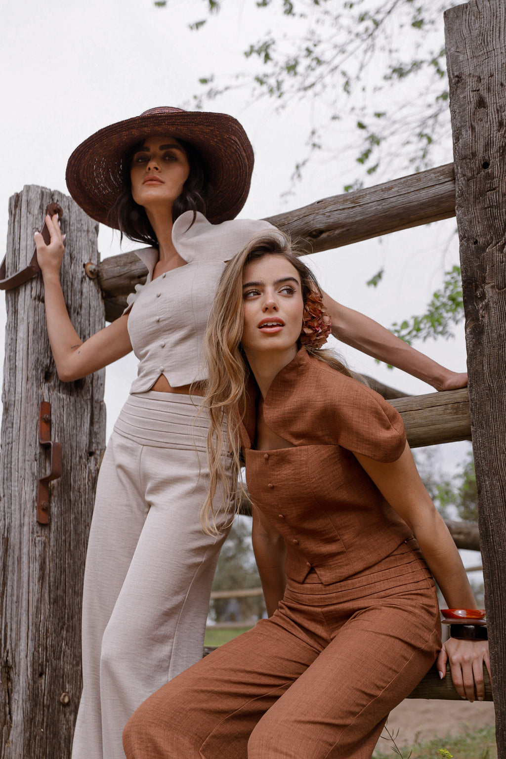 CONJUNTO MARÍA AVELLANA