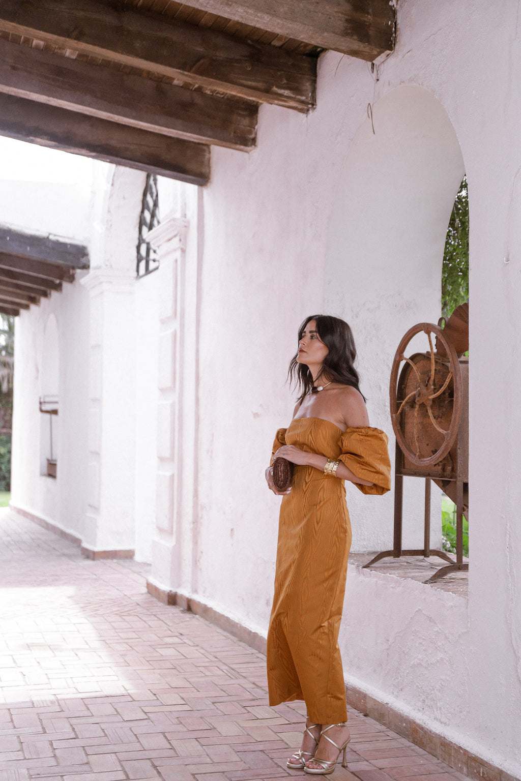 VESTIDO MARIANA CÚRCUMA