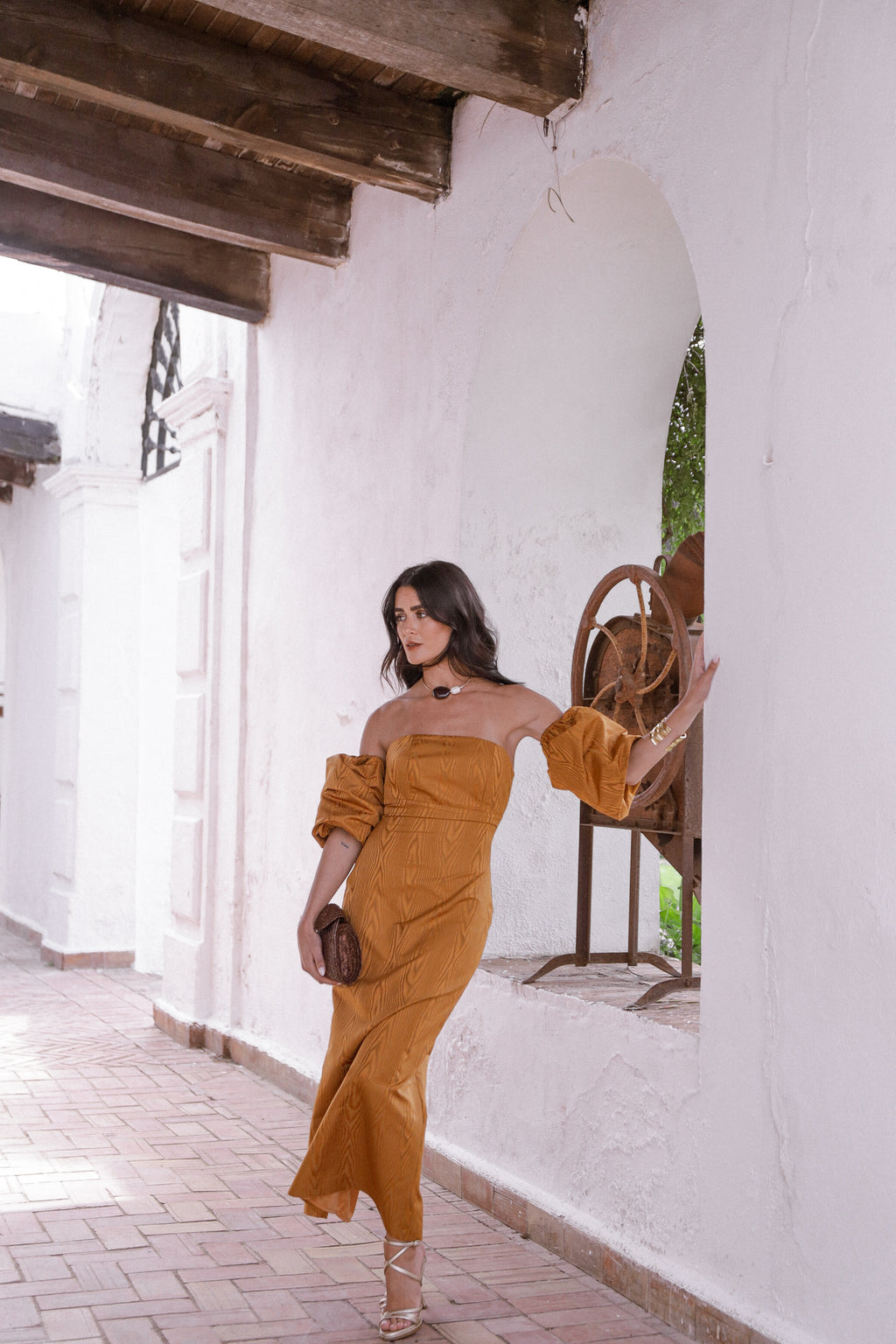 VESTIDO MARIANA CÚRCUMA