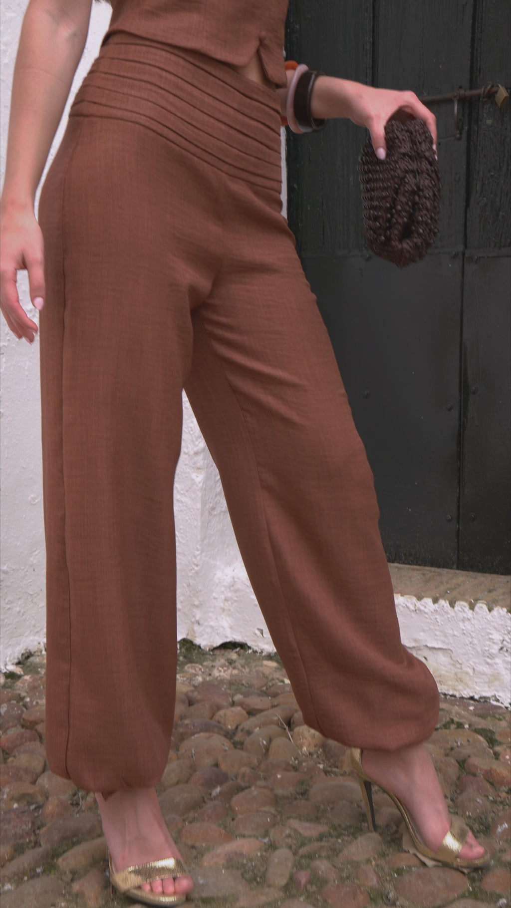 CONJUNTO MARÍA AVELLANA